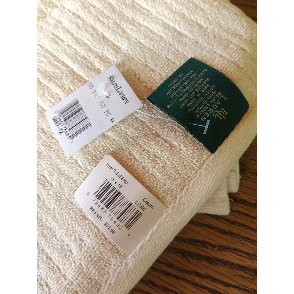 4 New With Tags RALPH LAUREN EMBROIDERED Winter Garland HAND TOWEL CREAM Pretty!
